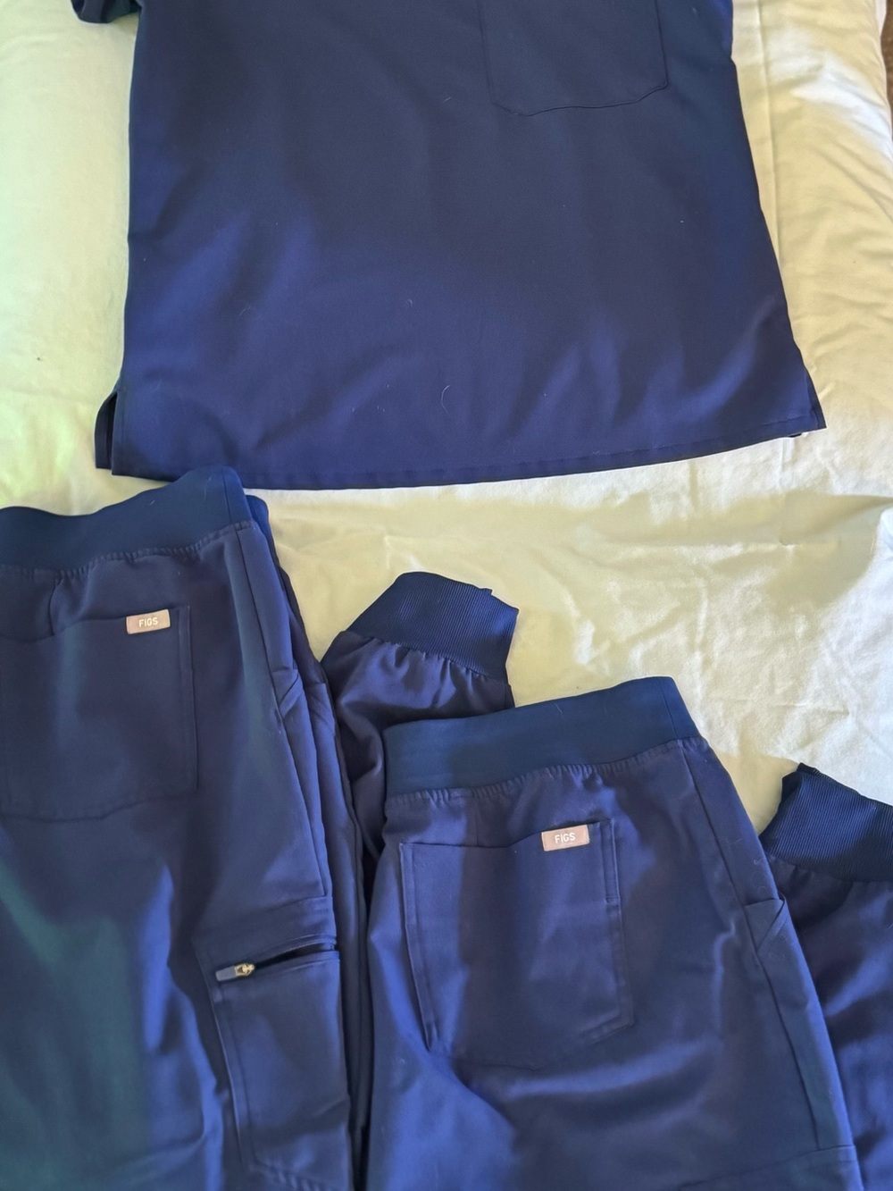 FIGS Scrub Set - 1 top, 2 pants